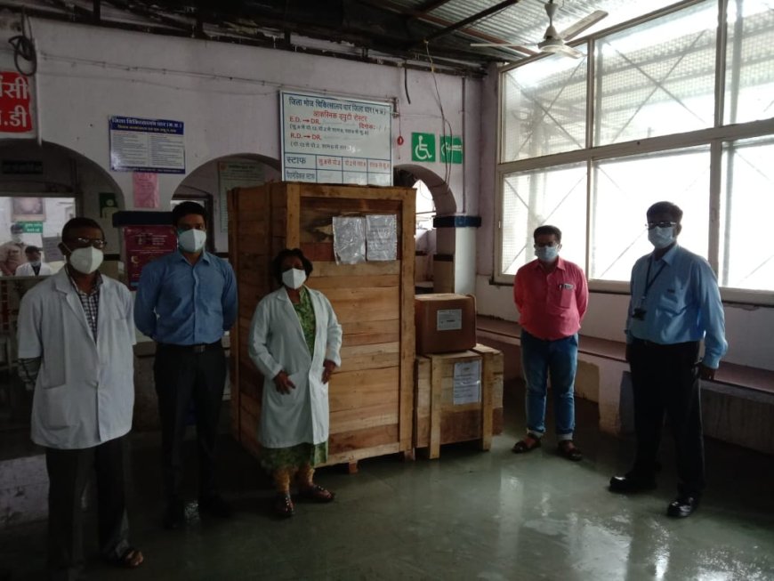 CASE Construction Equipment donates medical equipment to Dhar District Hospital, Madhya Pradesh (India)