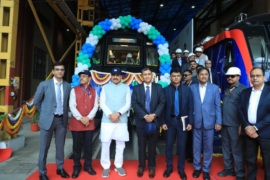 BEML Strengthens Rail Manufacturing as MP CM Flags-off 2100th Metro Coach, Allocates Land for New Unit