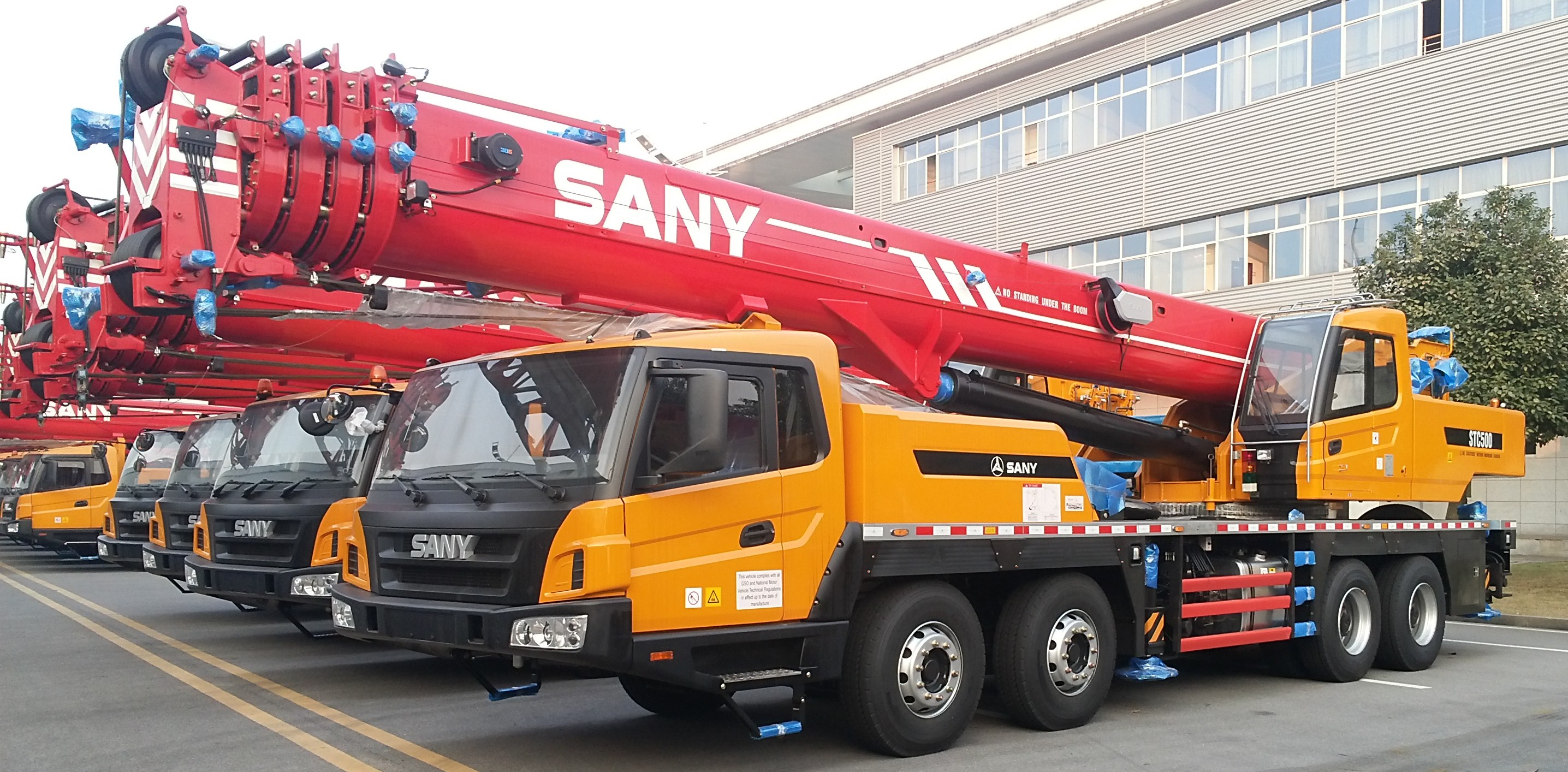 Кран 100 метров. Автокран sany stc500. Автокран sany stc550t5. Автокран sany stc300t6. Автокран sany stc800t5.